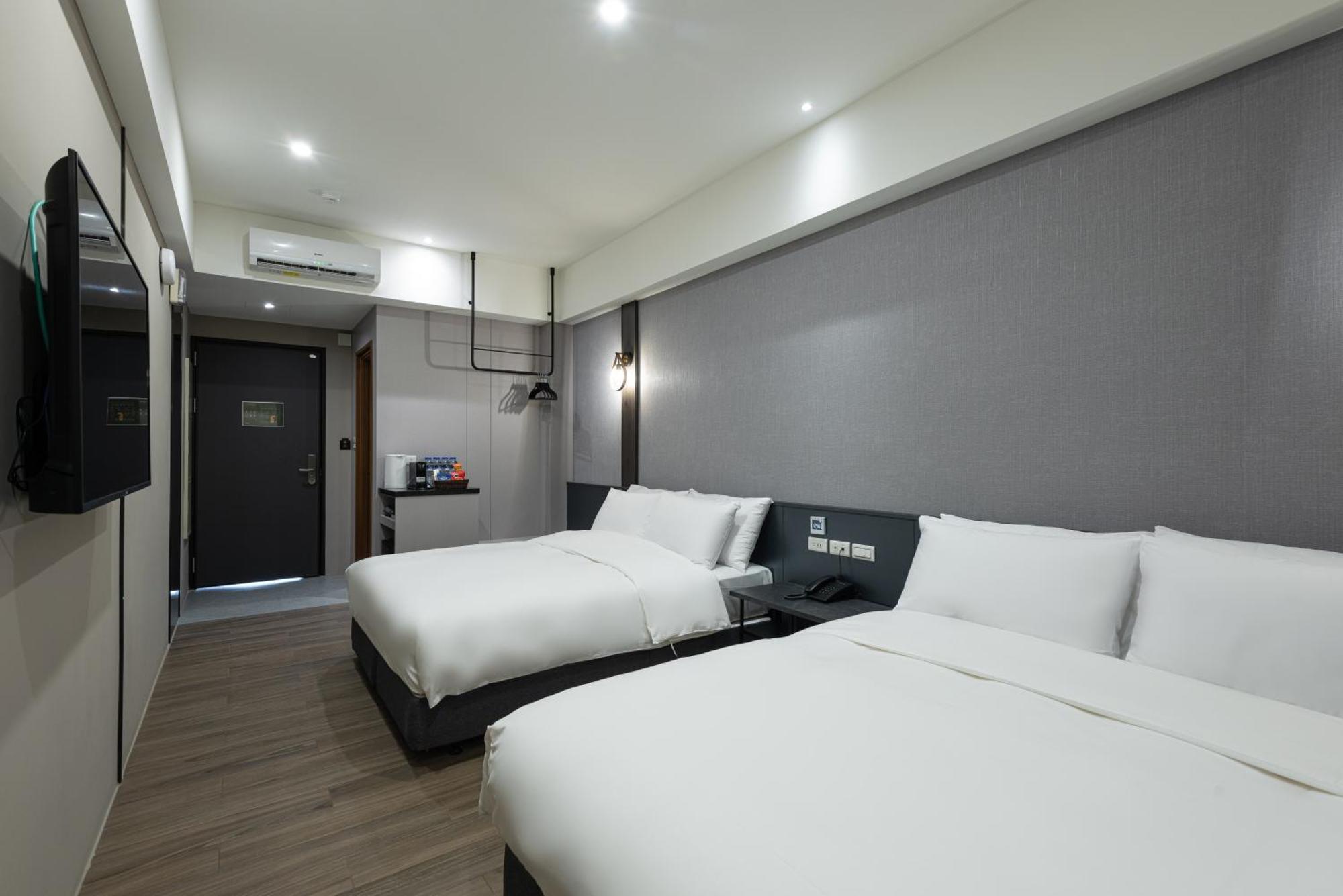 Hotel Euphemia Taichung Exterior photo