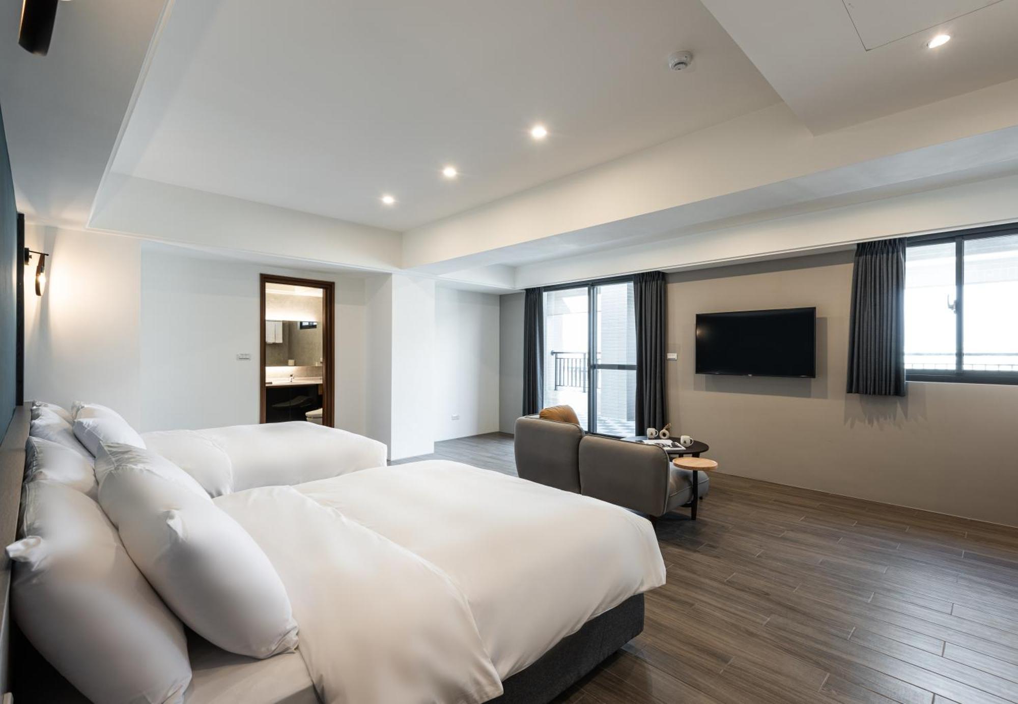 Hotel Euphemia Taichung Exterior photo