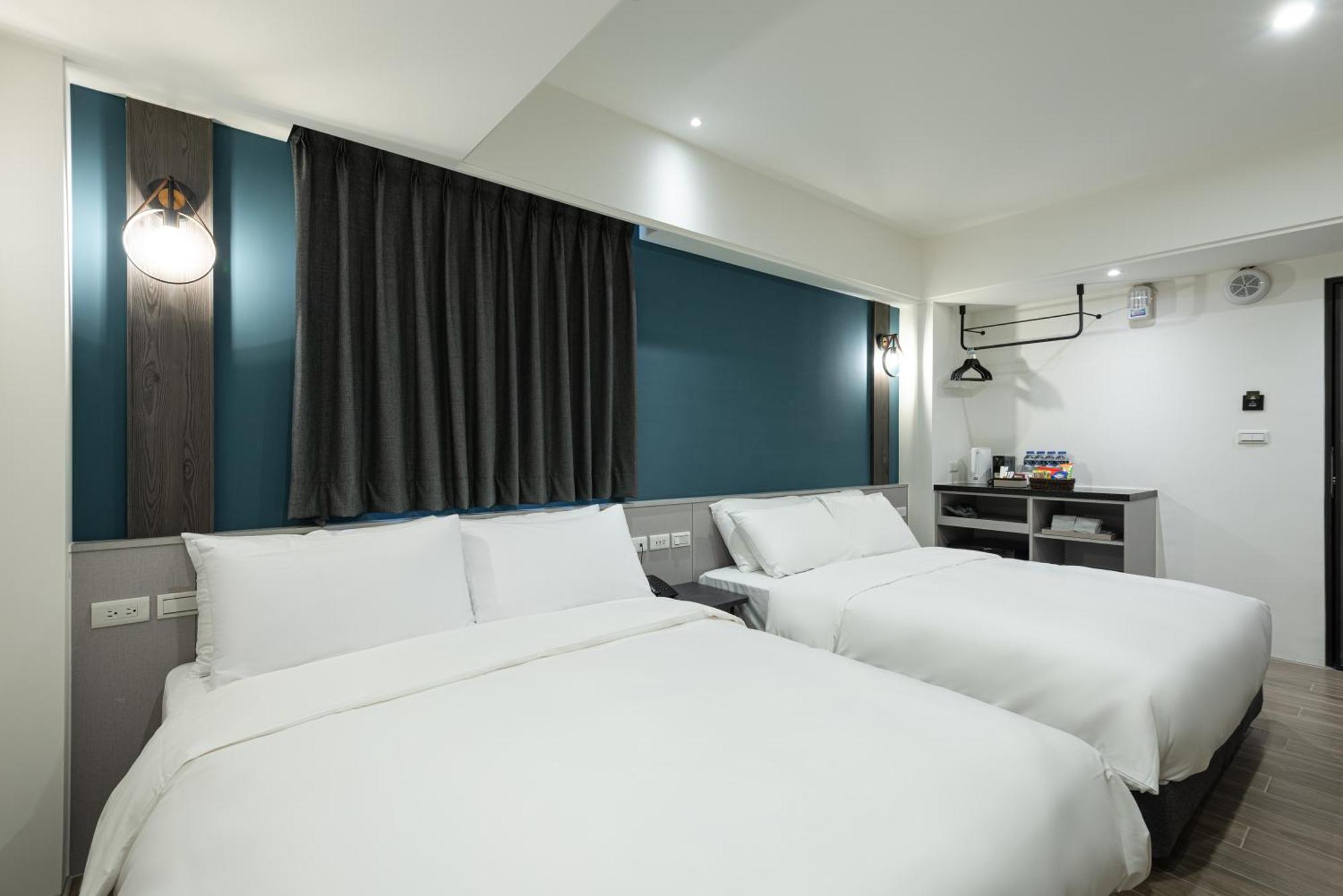 Hotel Euphemia Taichung Exterior photo