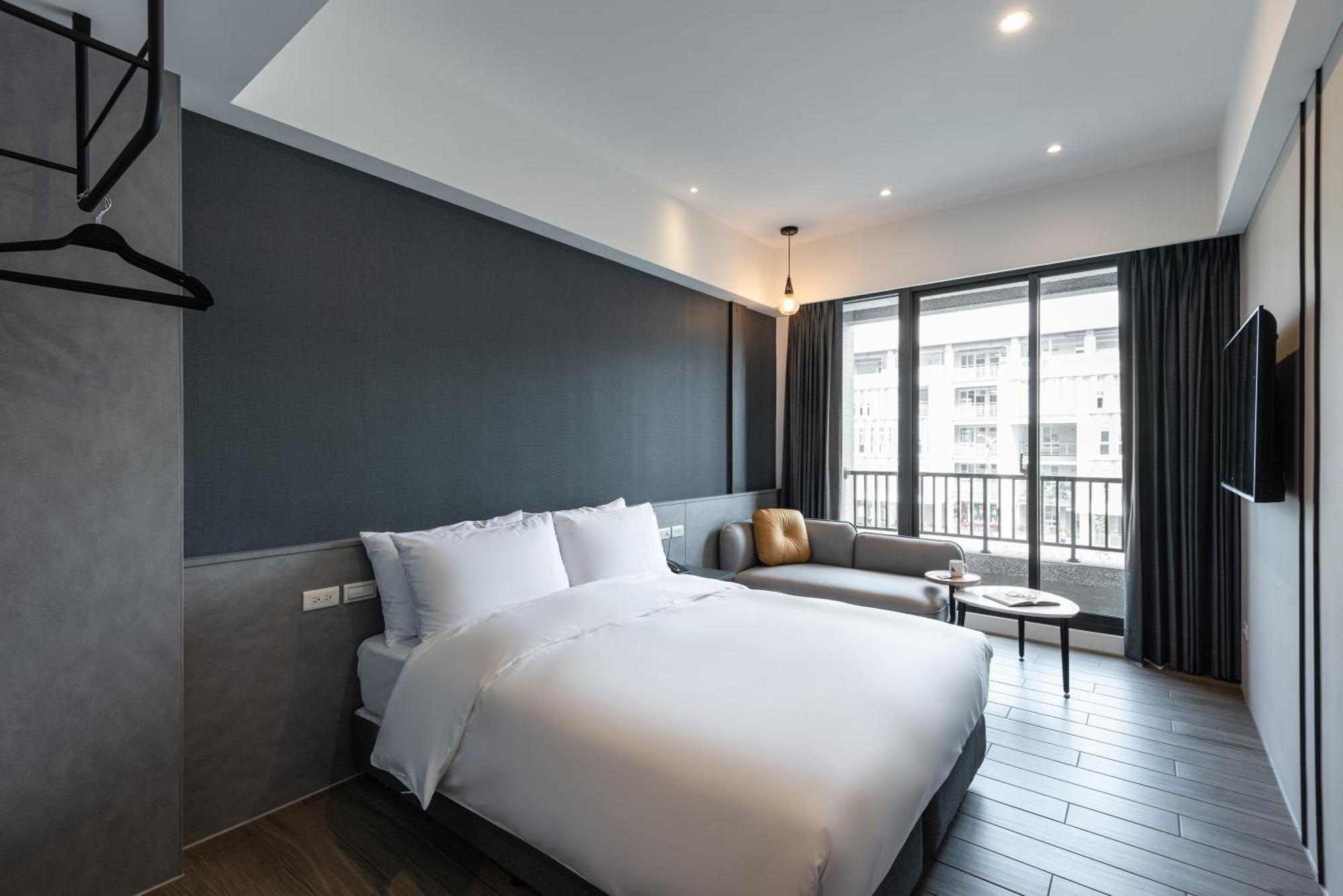 Hotel Euphemia Taichung Exterior photo